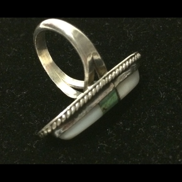 Vtg 1950s Turquoise & White Coral Oval Ring (6) - Picture 5 of 8